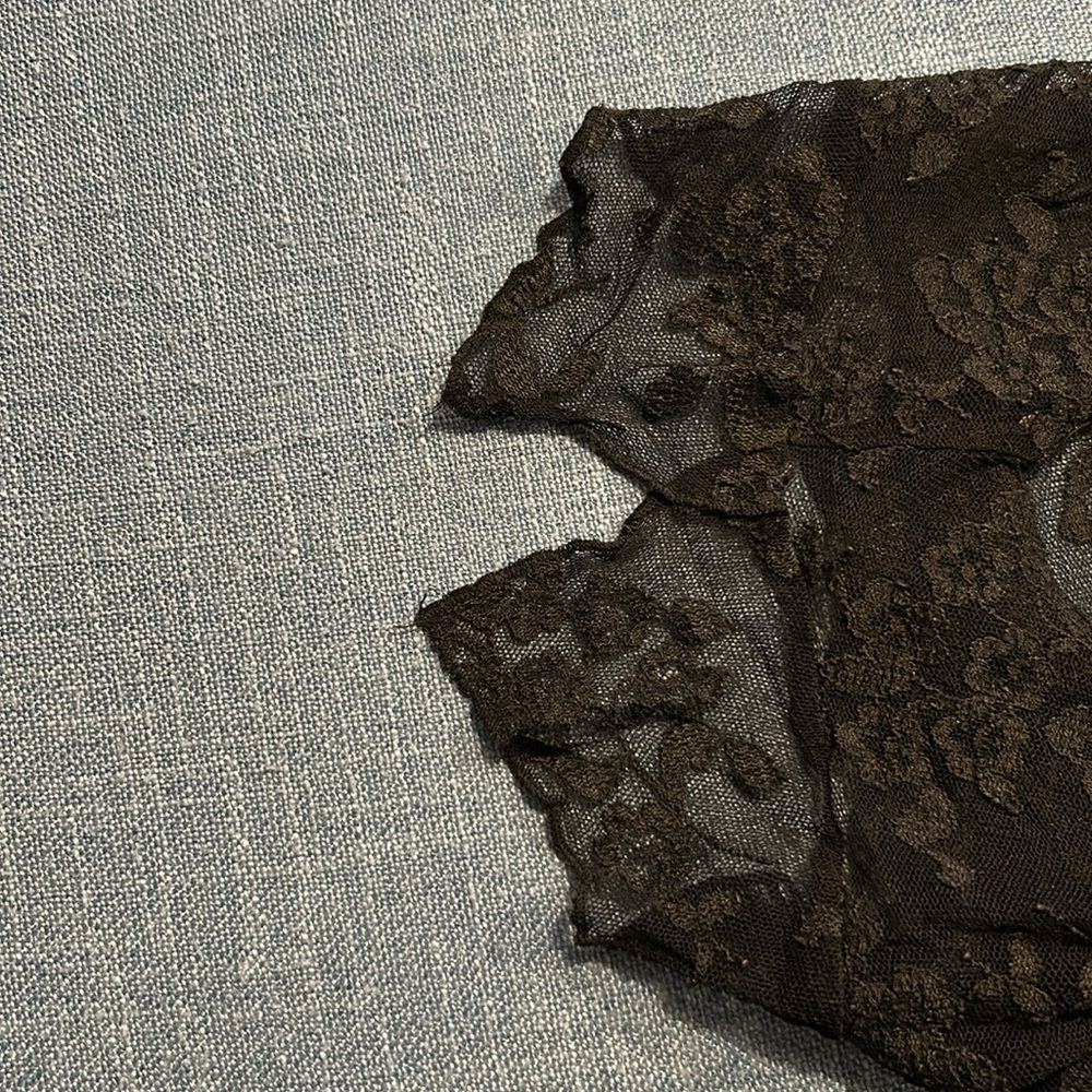 Black see through Lace top - Picture 3 of 7